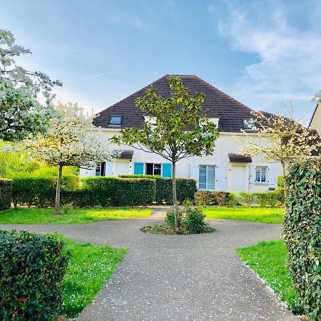 Chambres d'hôtes à thèmes à 2,4Km du parc Magny-le-Hongre Extérieur photo