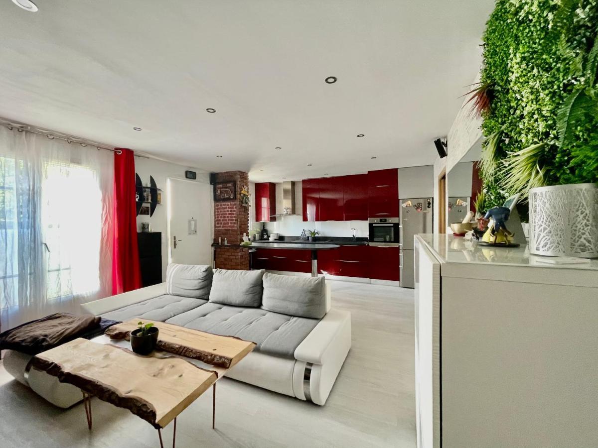 Chambres d'hôtes à thèmes à 2,4Km du parc Magny-le-Hongre Extérieur photo